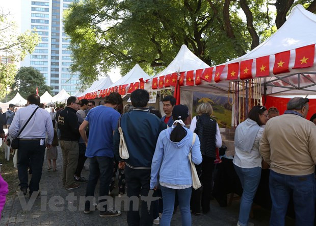 La culture vietnamienne introduite au bazar de l'ASEAN en Argentine ảnh 1 La culture vietnamienne introduite au bazar de l'ASEAN en Argentine ảnh 1