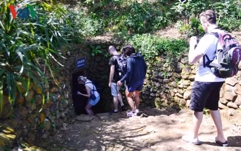 Le navire de croisière Panorama II visite la province de Quang Tri ảnh 1