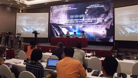 Son Doong, une des plus grandes grottes du monde ảnh 1