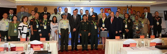 Ouverture d'une formation pour les experts militaires de la mission onusienne à Hanoi ảnh 1 Ouverture d'une formation pour les experts militaires de la mission onusienne à Hanoi ảnh 1
