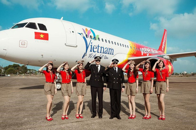 Vietjet Air célèbre le 5e anniversaire de son premier vol vers la Chine ảnh 1