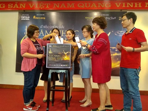 Les journalistes votent pour le 14e Prix Cống hiến ảnh 1 Les journalistes votent pour le 14e Prix Cống hiến ảnh 1