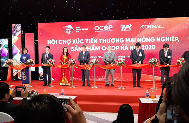 Promotion des produits agricoles dans le réseau de supermarchés AEON ảnh 1