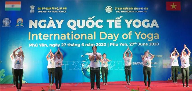 La Journée internationale du yoga organisée à Phu Yen ảnh 1 La Journée internationale du yoga organisée à Phu Yen ảnh 1