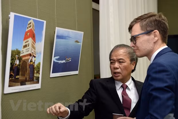 Exposition de photos "Vietnam : nature et homme" en Russie ảnh 1
