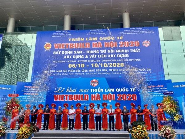 Ouverture de l’exposition internationale Vietbuild 2020 à Hanoï ảnh 1