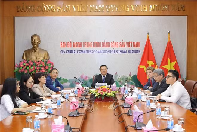 Échange en ligne entre le Parti communiste du Vietnam et le Parti social-démocrate allemand ảnh 1