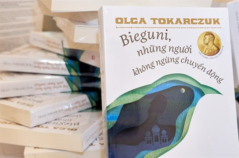 Publication du roman Bieguni d’Olga Tokarczuk en vietnamien ảnh 1 Publication du roman Bieguni d’Olga Tokarczuk en vietnamien ảnh 1