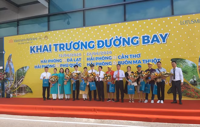 Vietnam Airlines lance sept nouvelles lignes domestiques ảnh 1