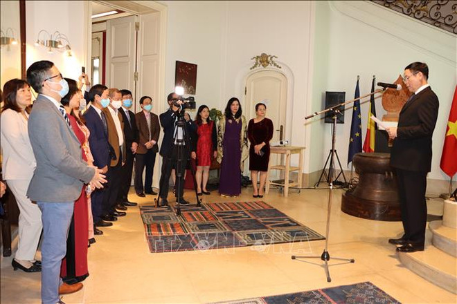 Célébration de la Fête nationale du Vietnam dans certains pays européens ảnh 1