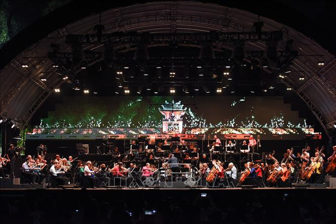 Le concert de l'Orchestre symphonique de Londres à Hanoï envoûte les mélomanes ảnh 1 Le concert de l'Orchestre symphonique de Londres à Hanoï envoûte les mélomanes ảnh 1