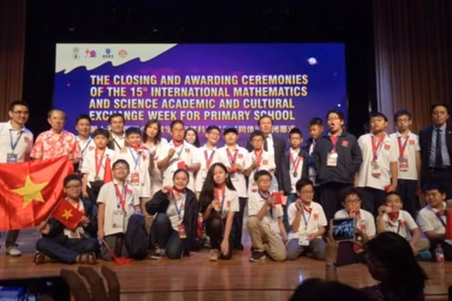 Maths et Sciences : excellente réussite des élèves vietnamiens à l’IMSO 2018 ảnh 1