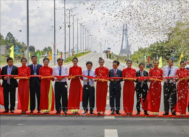Le pont de Vam Công sur le fleuve Hâu inauguré ảnh 1