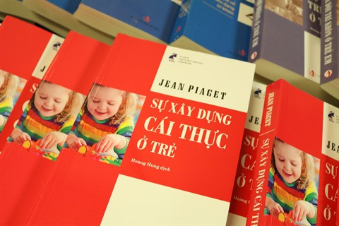 Livre : La construction du réel chez l'enfant de Jean Piaget en vietnamien ảnh 1 Livre : La construction du réel chez l'enfant de Jean Piaget en vietnamien ảnh 1