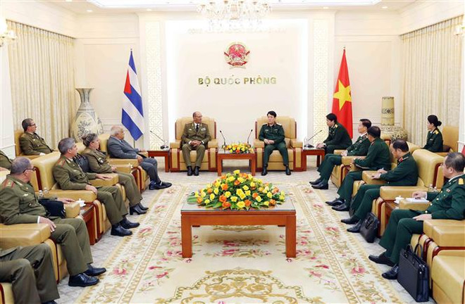 Le président Vo Van Thuong reçoit le chef d'état-major des Forces armées révolutionnaires cubaines ảnh 3 Le président Vo Van Thuong reçoit le chef d'état-major des Forces armées révolutionnaires cubaines ảnh 3