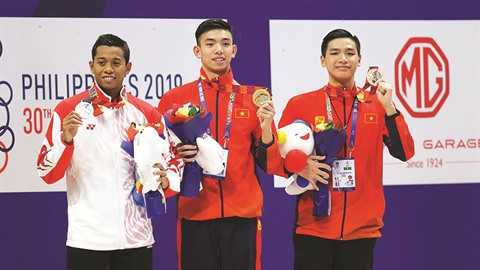 Huy Hoàng, "la loutre" du fleuve Gianh ảnh 2 Huy Hoàng, "la loutre" du fleuve Gianh ảnh 2