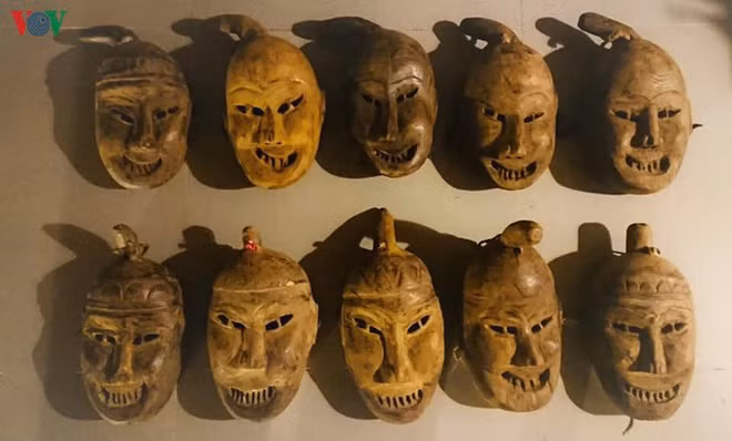 Le masque rituel des Dao parlant Mùn ảnh 1