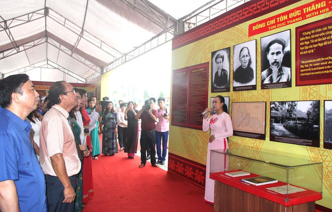 Exposition: «Président Tôn Duc Thang, la vie et la carrière» ảnh 1