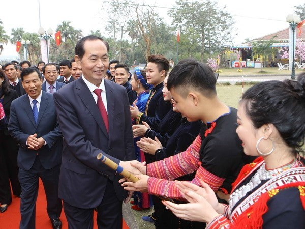 Le président lance une fête printanière au Village de la culture ethnique ảnh 1 Le président lance une fête printanière au Village de la culture ethnique ảnh 1