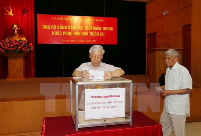 Typhon Doksuri : des aides accordées aux sinistrés du Centre ảnh 1 Typhon Doksuri : des aides accordées aux sinistrés du Centre ảnh 1