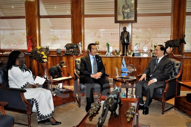 Le Botswana salue le développement économique du Vietnam ảnh 1 Le Botswana salue le développement économique du Vietnam ảnh 1