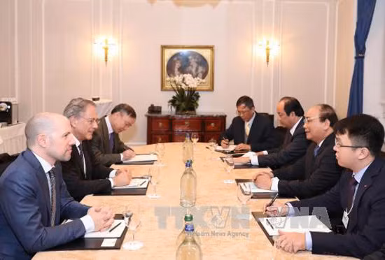 Le PM rencontre le président de l'Institut Malik en Suisse ảnh 1