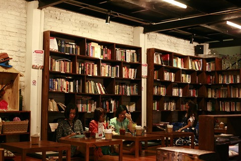 Les café-librairies : les nouveaux espaces culturels de la capitale ảnh 2 Les café-librairies : les nouveaux espaces culturels de la capitale ảnh 2