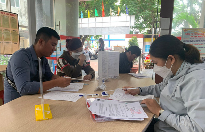 Phu Yên aide les chômeurs locaux à trouver des emplois ảnh 1 Phu Yên aide les chômeurs locaux à trouver des emplois ảnh 1