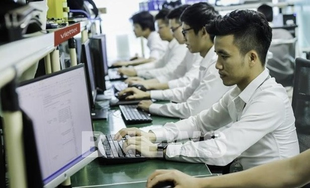 Publication de la liste des 10 plus prestigieuses entreprises technologiques du Vietnam en 2021 ảnh 1 Publication de la liste des 10 plus prestigieuses entreprises technologiques du Vietnam en 2021 ảnh 1