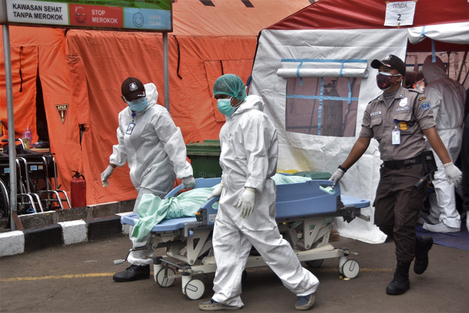 COVID-19: l'Indonésie et Singapour resserent les restrictions de voyage suite à la hausse des cas ảnh 1 COVID-19: l'Indonésie et Singapour resserent les restrictions de voyage suite à la hausse des cas ảnh 1