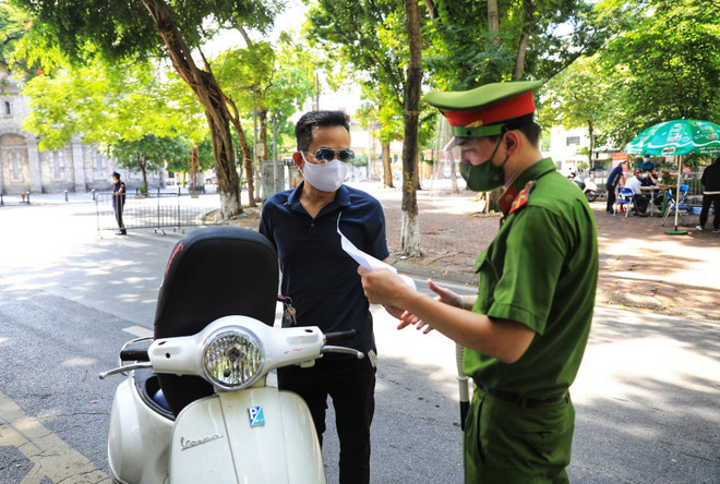 COVID-19: 26 cas supplémentaires détectés à Hanoï le matin du 29 juillet ảnh 1 COVID-19: 26 cas supplémentaires détectés à Hanoï le matin du 29 juillet ảnh 1