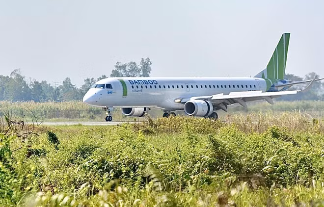 L'exploitation d'avions d’Embraer à l'aéroport de Ca Mau à l'étude ảnh 1 L'exploitation d'avions d’Embraer à l'aéroport de Ca Mau à l'étude ảnh 1