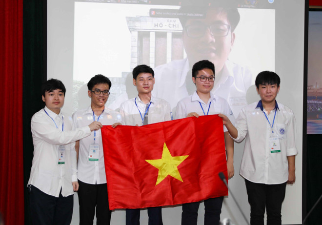 Six élèves vietnamiens concourent aux Olympiades internationales de mathématiques 2021 ảnh 1 Six élèves vietnamiens concourent aux Olympiades internationales de mathématiques 2021 ảnh 1