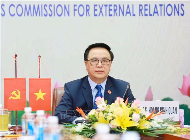 Inauguration de la page web de la Commission des Relations extérieures du CC du PCV ảnh 1