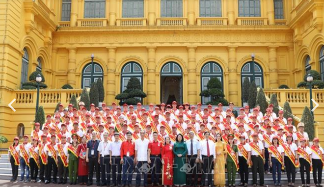 Des donneurs de sang exemplaires du pays 2020 honorés à Hanoï ảnh 2 Des donneurs de sang exemplaires du pays 2020 honorés à Hanoï ảnh 2