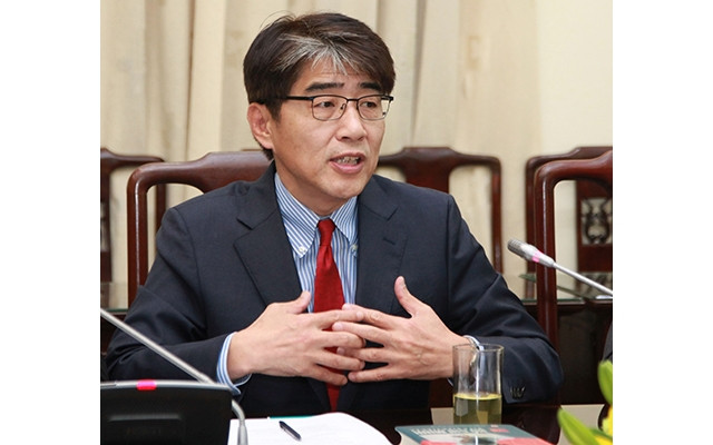 Les travailleurs vulnérables et les travailleuses sont les plus affectés par la pandémie de COVID-19 ảnh 1 Les travailleurs vulnérables et les travailleuses sont les plus affectés par la pandémie de COVID-19 ảnh 1