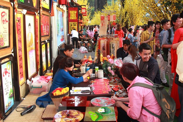 De nombreuses activités réjouissantes durant le Têt du Rat à Ho Chi Minh-Ville ảnh 1