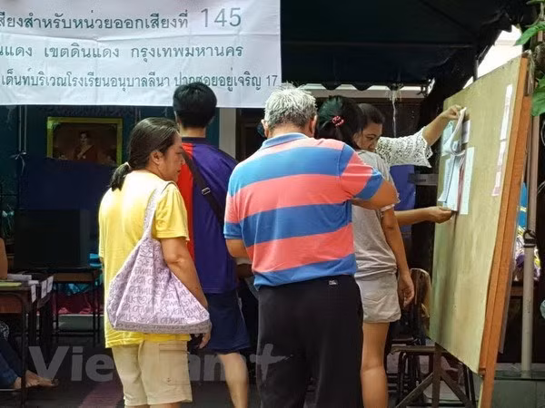 Thaïlande : plus de 30 partis s’enregistrent en vue des élections ảnh 1