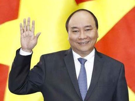 Le PM part pour le 31e Sommet de l'ASEAN et les réunions connexes aux Phlippines ảnh 1 Le PM part pour le 31e Sommet de l'ASEAN et les réunions connexes aux Phlippines ảnh 1