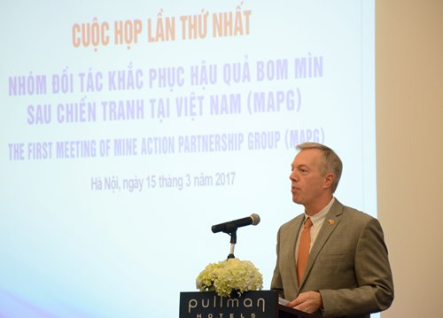 Le Vietnam et ses partenaires oeuvrent pour le règlement des séquelles des débris de guerre ảnh 1