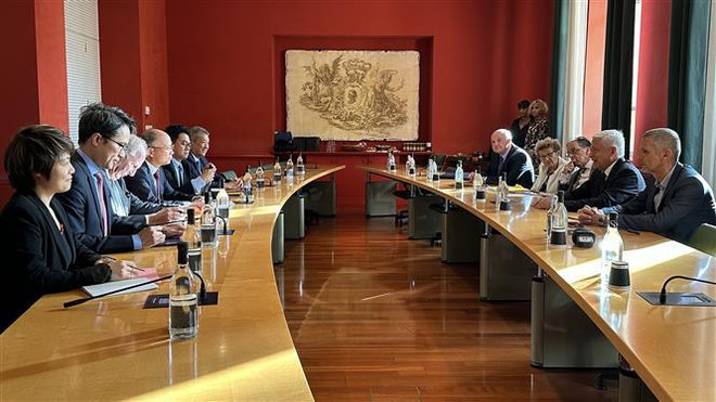 50 ans des relations Vietnam - France : Une nouvelle étape dans la coopération décentralisée avec la Corse ảnh 1 50 ans des relations Vietnam - France : Une nouvelle étape dans la coopération décentralisée avec la Corse ảnh 1