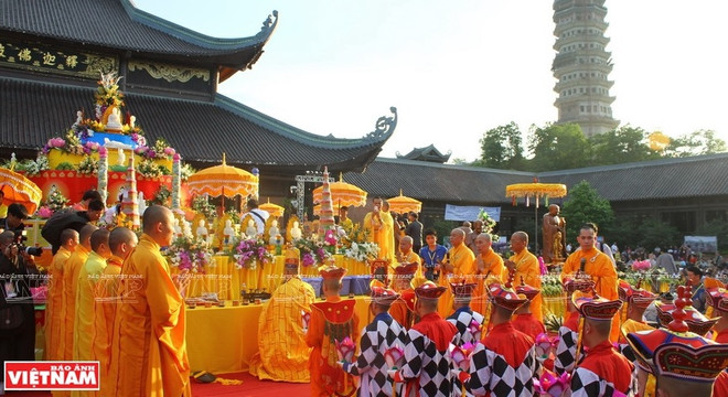 📝 Idées: Promouvoir la solidarité des religions au service du développement national ảnh 1 📝 Idées: Promouvoir la solidarité des religions au service du développement national ảnh 1