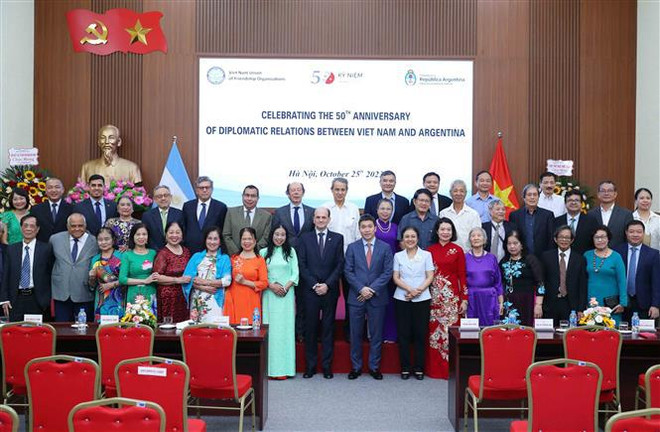 Célébration du 50e anniversaire de l'établissement des relations diplomatiques Vietnam-Argentine ảnh 1 Célébration du 50e anniversaire de l'établissement des relations diplomatiques Vietnam-Argentine ảnh 1