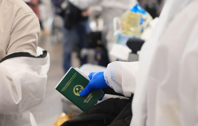 COVID-19 : Rapatriement de près de 340 citoyens vietnamiens en Inde ảnh 1