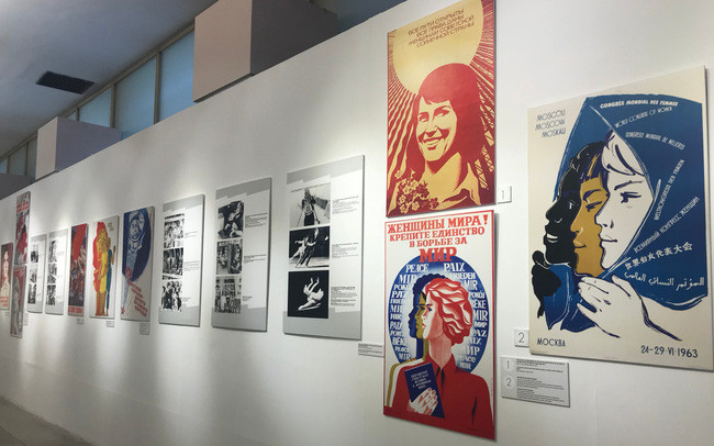 Une exposition à Hanoï met en lumière les femmes de l'ex-Union soviétique ảnh 1