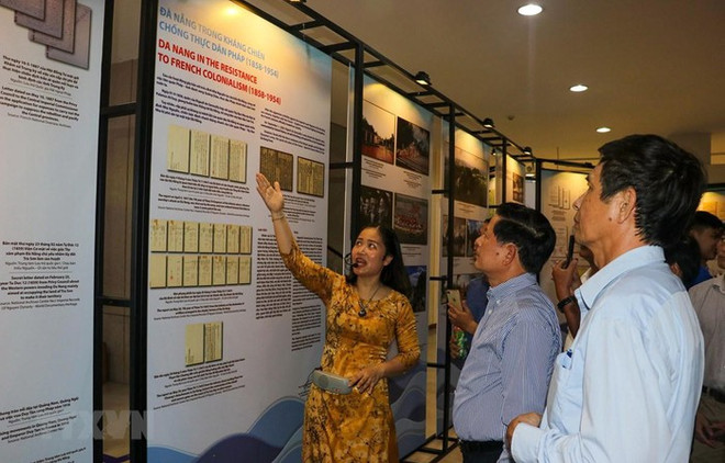 Exposition d’archives sur la ville urbaine maritime de Da Nang ảnh 1 Exposition d’archives sur la ville urbaine maritime de Da Nang ảnh 1