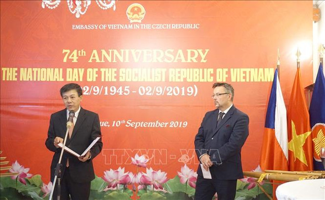 Le Vietnam apprécie son amitié avec la République tchèque ảnh 1 Le Vietnam apprécie son amitié avec la République tchèque ảnh 1