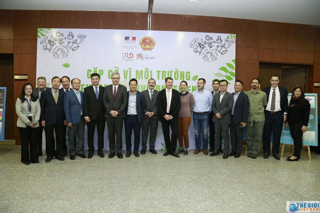 Le colloque "Rencontre pour Environnement" à Hanoï ảnh 1 Le colloque "Rencontre pour Environnement" à Hanoï ảnh 1