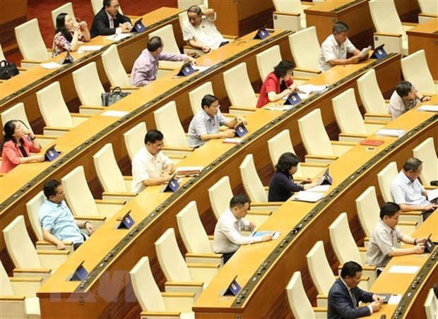 La 9e session de l'AN : affaires ethniques et investissements sous forme de PPP au débat ảnh 1