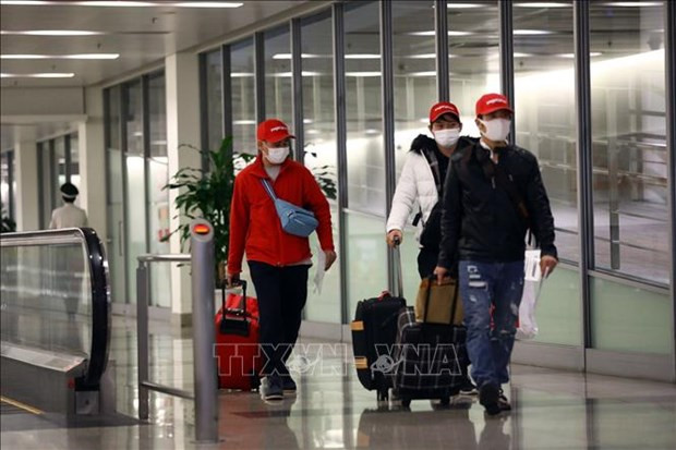 Environ 153.000 étrangers volent depuis ou vers le Vietnam depuis la reprise des vols internationaux ảnh 1